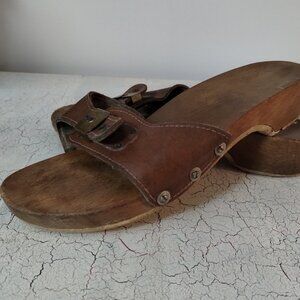 Vintage 70s Dr Scholl's wooden sandals